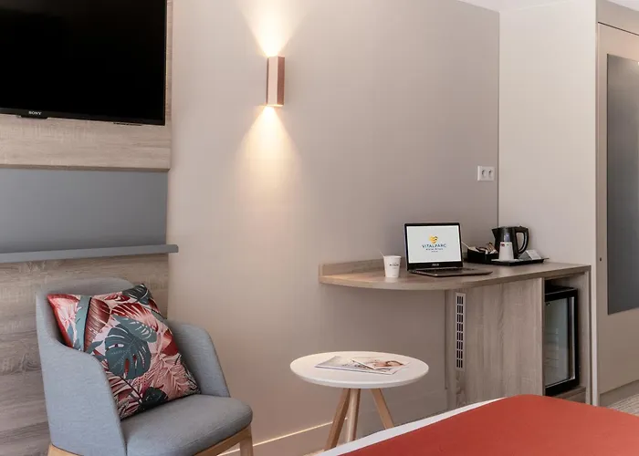 Hotel & Vitalparc, The Originals Collection 4*
